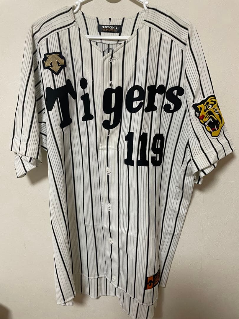 阪神タイガースMR.ROOKIE ユニフォーム 119