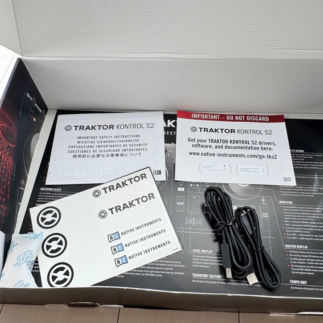 TRAKTOR KONTROL S2 MK2 DJコントローラー 箱付き