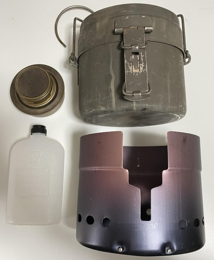 ステンレス製スウェーデン軍用飯盒フルセット