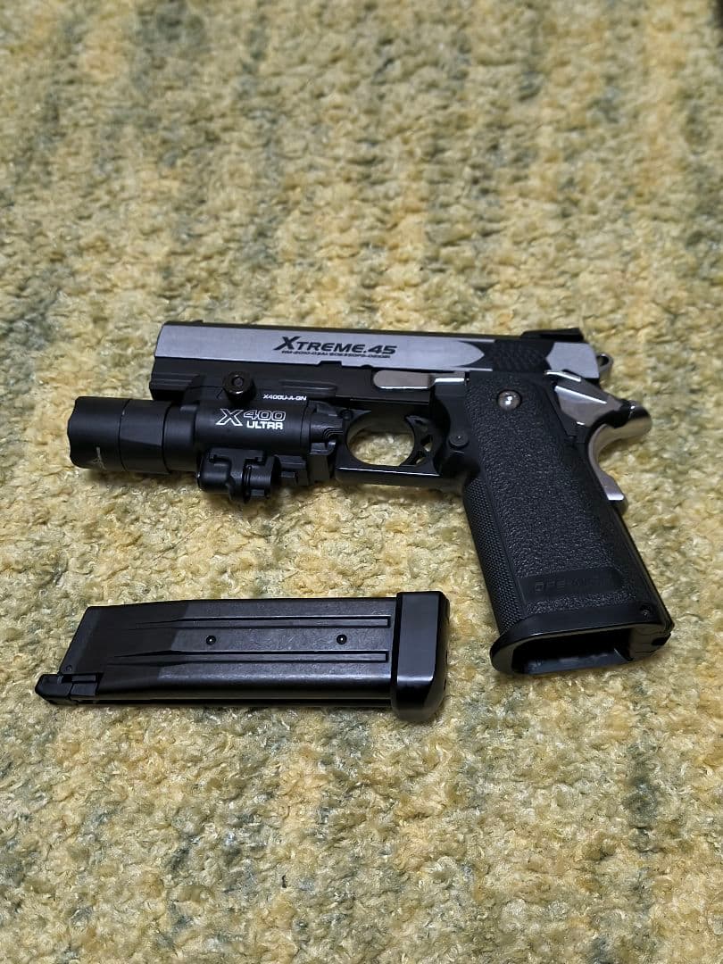 XTREME .45 ガスガン X400 ULTRAライト付き