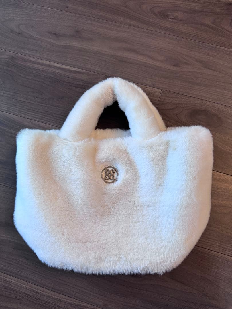 【美品】1度のみ使用　GFORE モコモコ　ゴルフカートバック　ホワイト