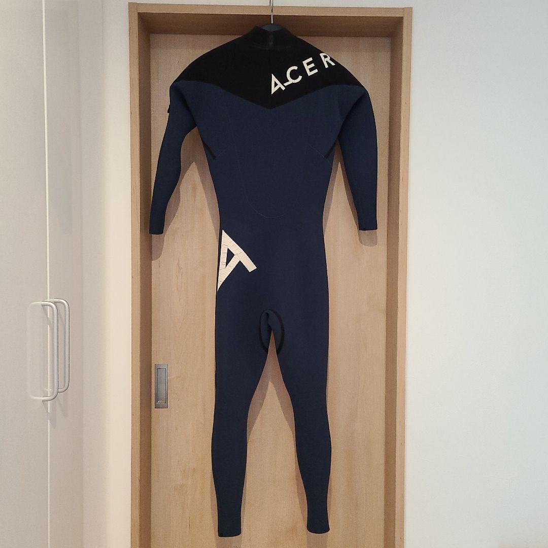 ねねね、ネイビーのデザインがうちゅくしい！ACER フルスーツ ウェットスーツ