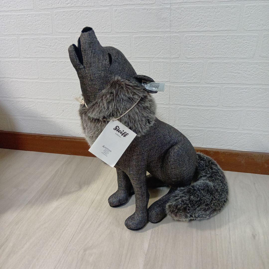 シュタイフ　魅惑の森　オオカミ