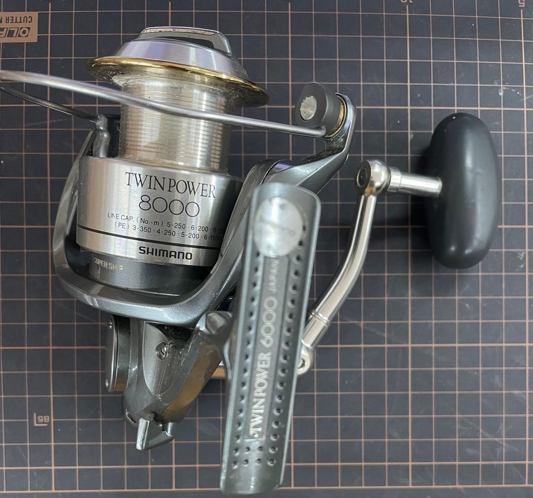 98ツインパワー　8000 替スプール付き