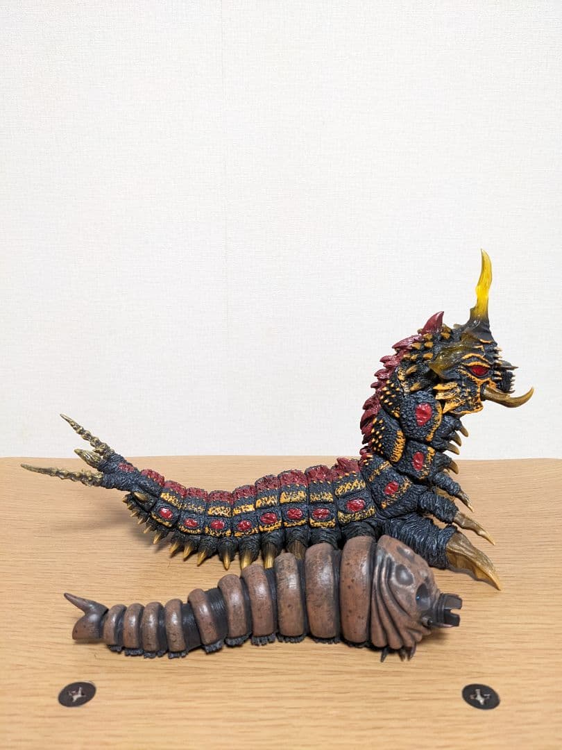 モスラ ＆ バトラ フィギュア