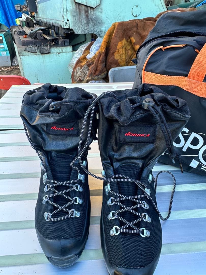 Nordica スキー用ブーツ ブラック バッグ付き