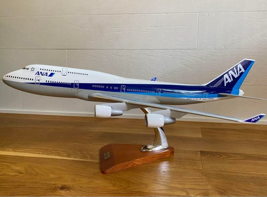 【新品◦未展示】ANA 747 1/100 スタンド付き パックミン