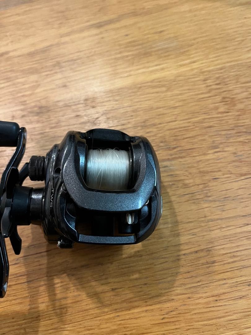 ダイワ TWS ベイトリール 右ハンドル　タトゥーラ