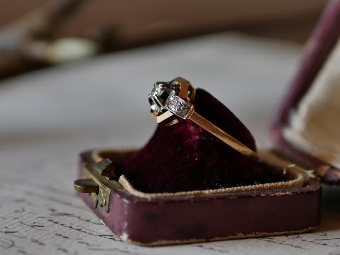 天然ダイアモンド　アールデコ　K18 アンティークリング　フランスアンティーク