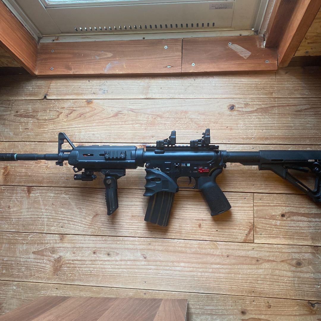 電動ガン　18歳以上　マシンガン