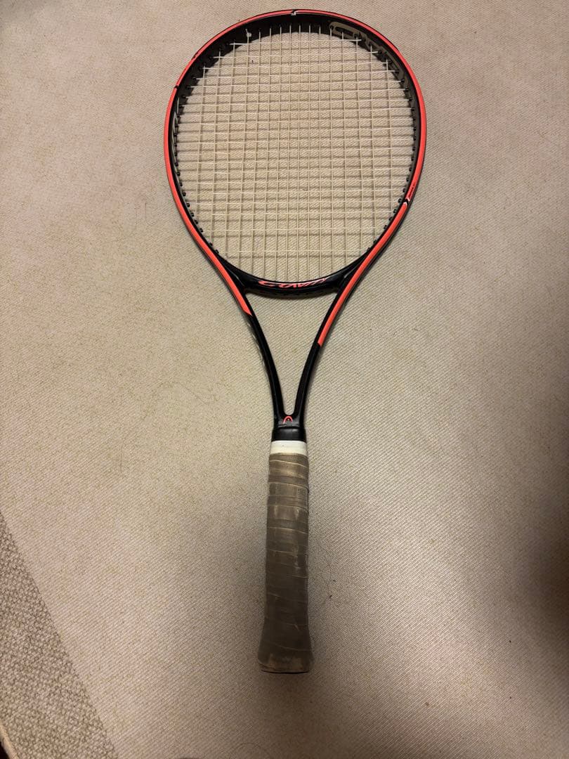 テニスラケットHEAD GRAVITY