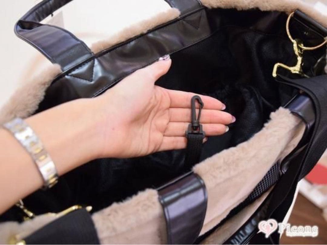 【GODPIVA】ファーリボンキャリーバッグ　ピンク