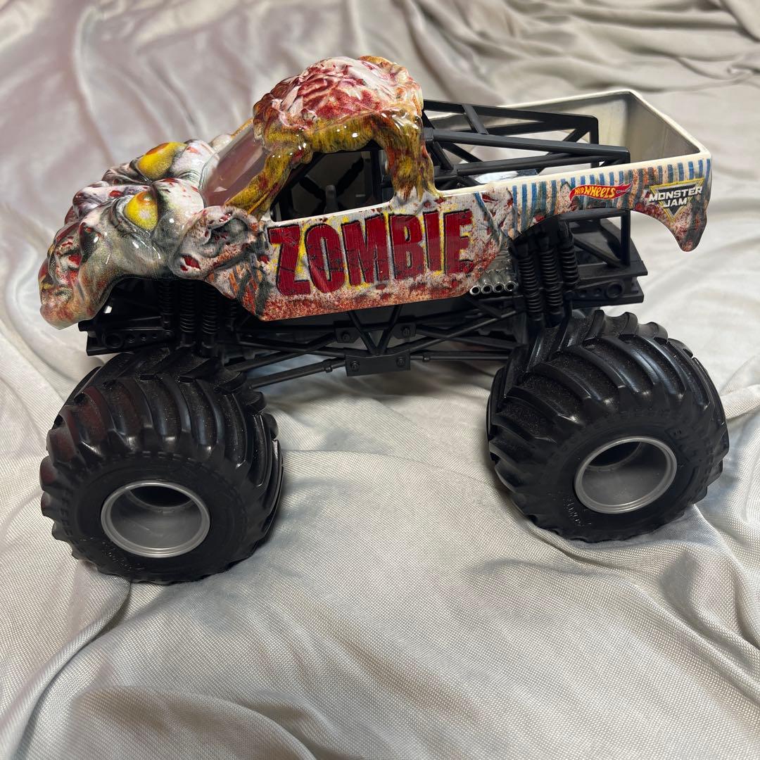 Monster Jam ZOMBIE モンスターカー フィギュア