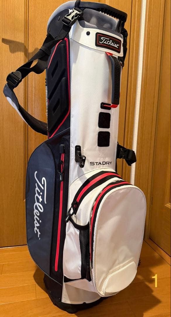 Titleist スタンドバッグ ホワイト/ブラック/レッド