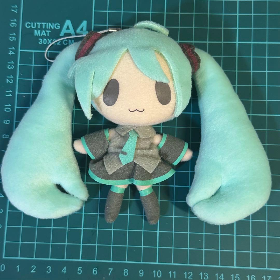 ボーカロイド初音ミク　ボカロ　ぬいぐるみマスコットA ストラップ
