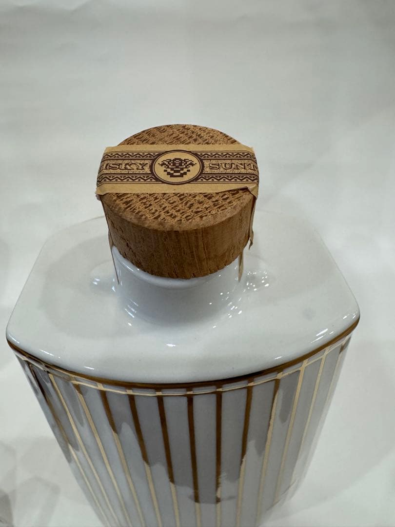 SUNTORY HIBIKI サントリー 響 琴型ボトル 陶器