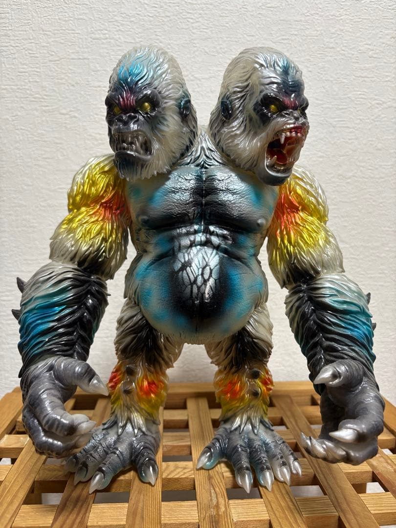 PLANET X デスゴライアソン　ソフビ