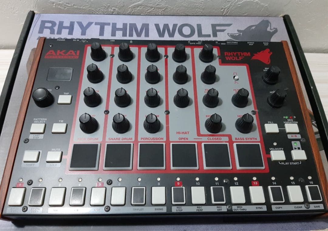 Akai アカイ　リズムマシン　Rhythm Wolf アダプター無し