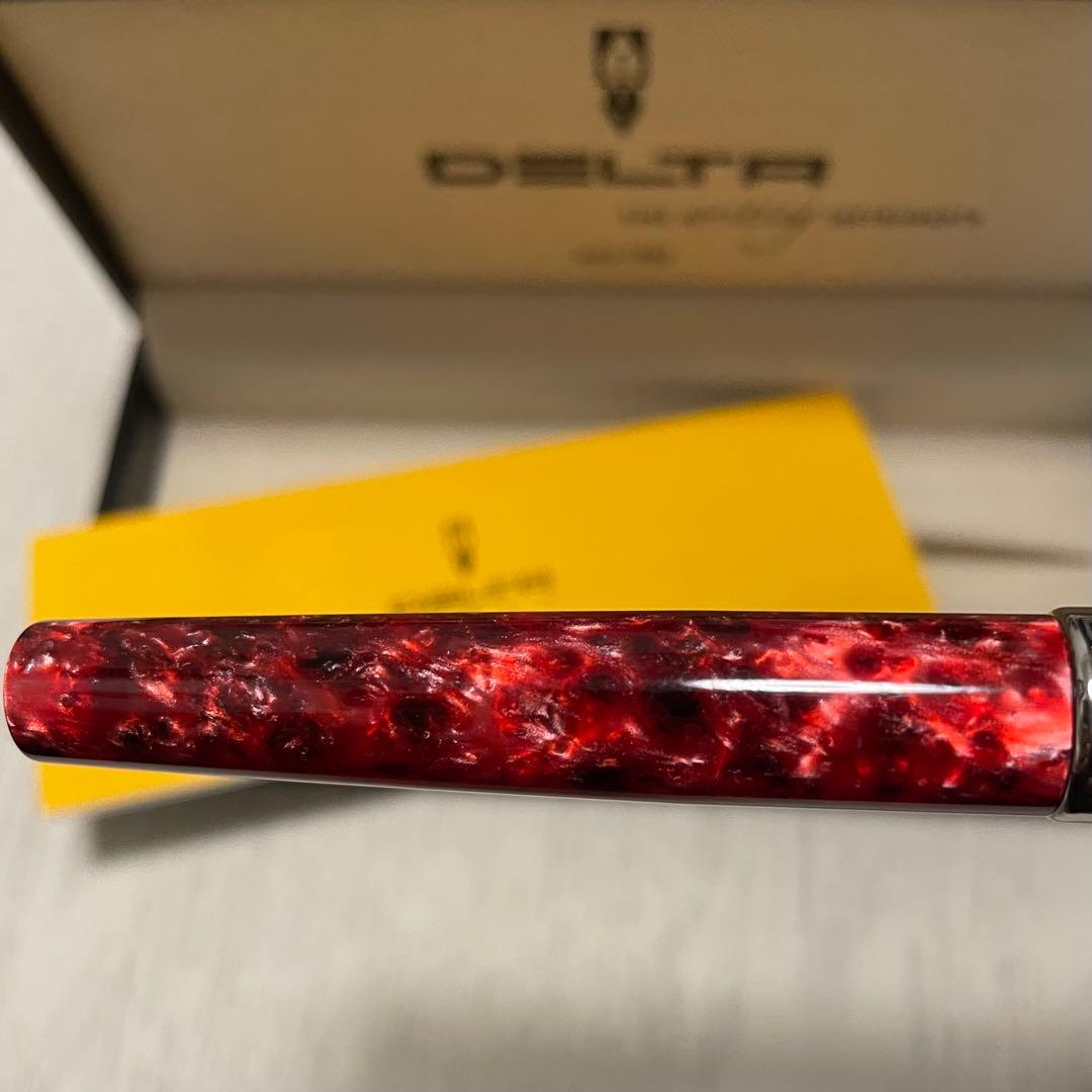 美品 DELTA デルタ 万年筆 ビンテージコレクション レッド　字幅 F