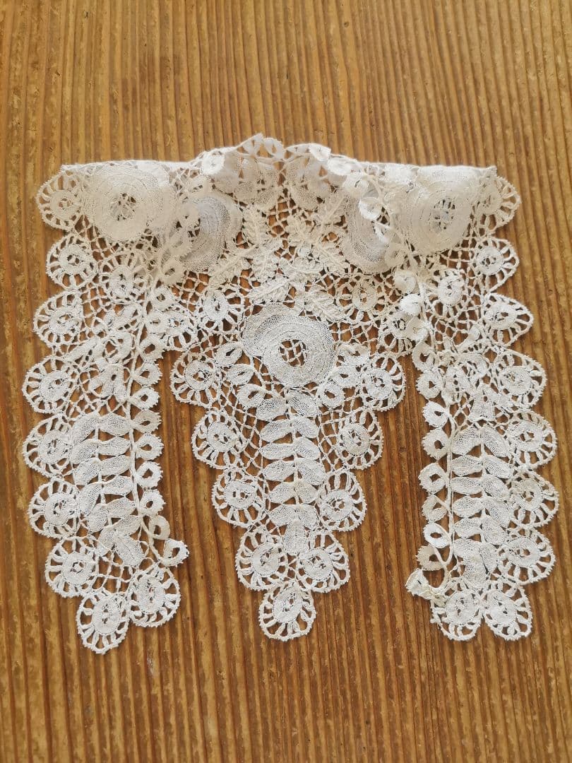 アンティーク ブリュッセル デュセスレース クラシックローズとリーフの付け襟