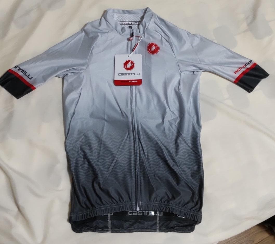 【新品未使用】カステリ　ロッソコルサ　AERO RACE 6.0　半袖ジャージ