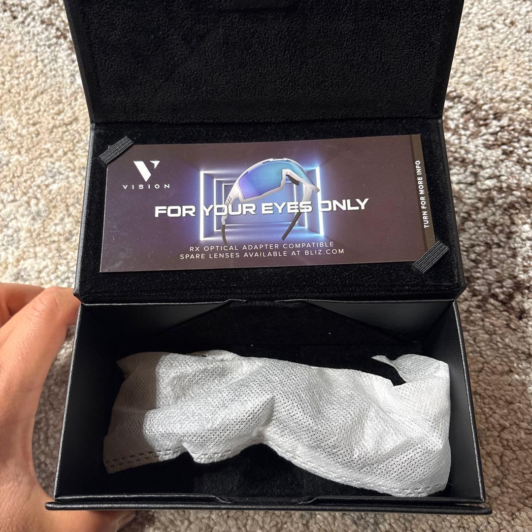 BLIZ サングラス 交換用パーツ付き