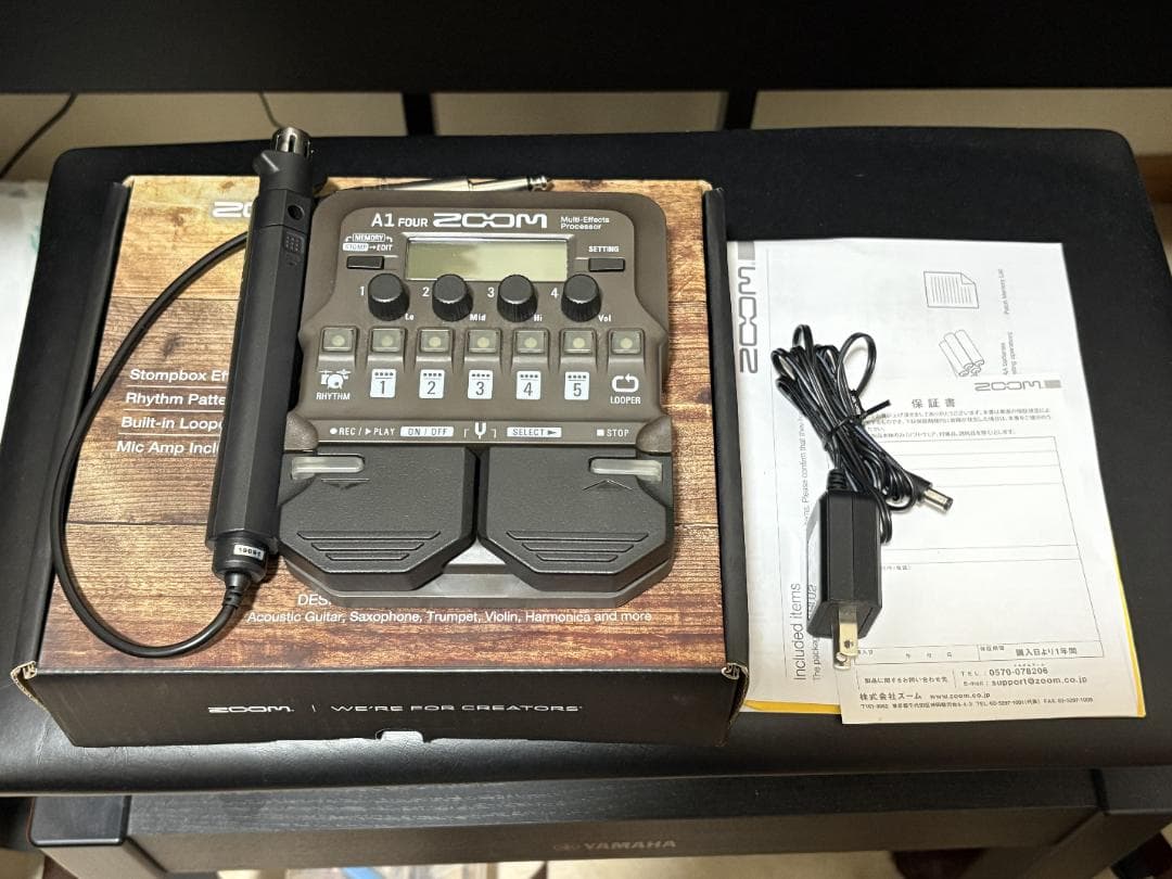 ZOOM A1 FOUR アコーステックマルチエフェクター　最終値下げ