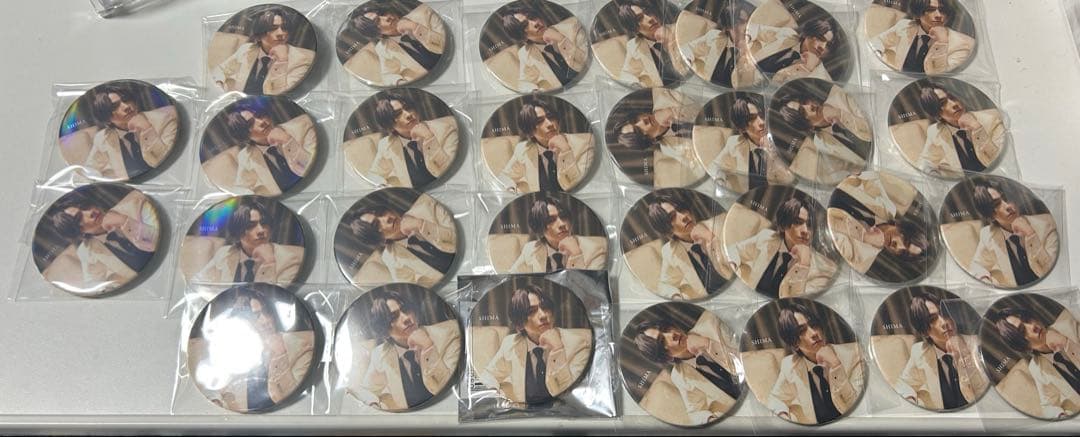 浦島坂田船 志麻 wedding 実写缶バッジ