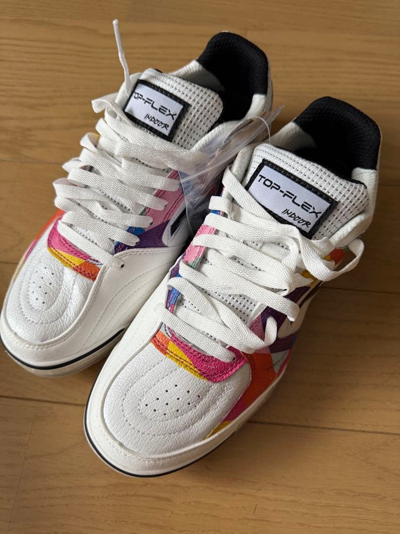 【新品】ホマ　フットサルシューズ