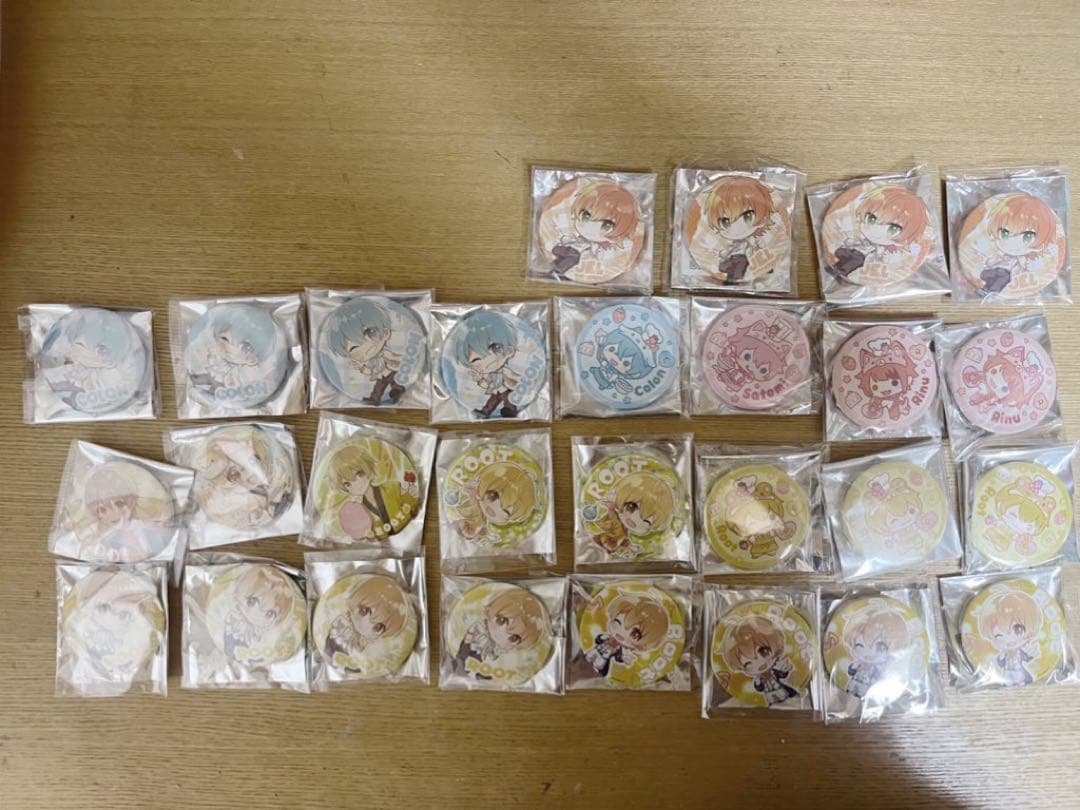 すとぷり 缶バッジ 等身 デフォ ころん さとみ るぅと 莉犬 ジェル