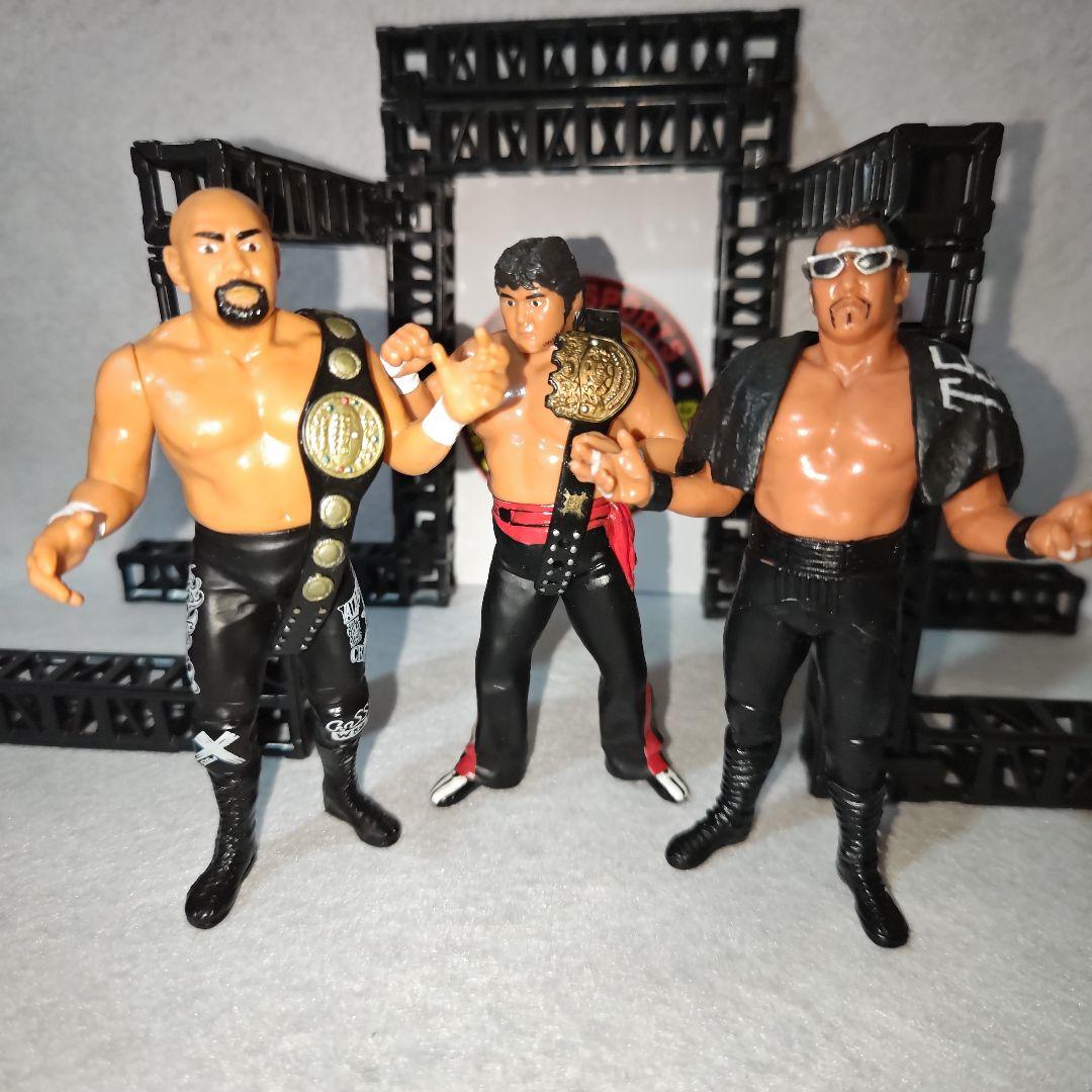 【闘魂三銃士　ベルト2本付】武藤敬司&蝶野正洋&橋本真也フィギュアセット