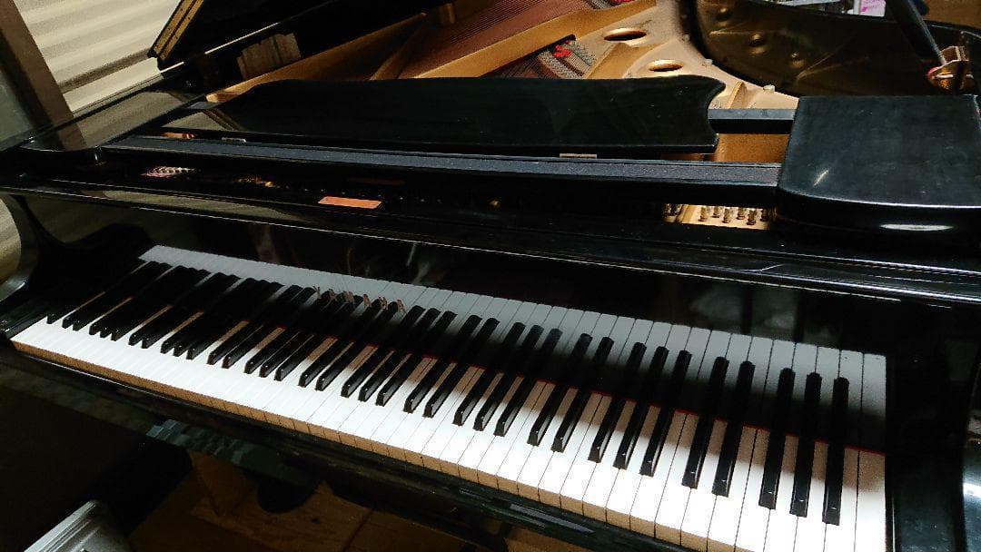 グランドピアノ　YAMAHA