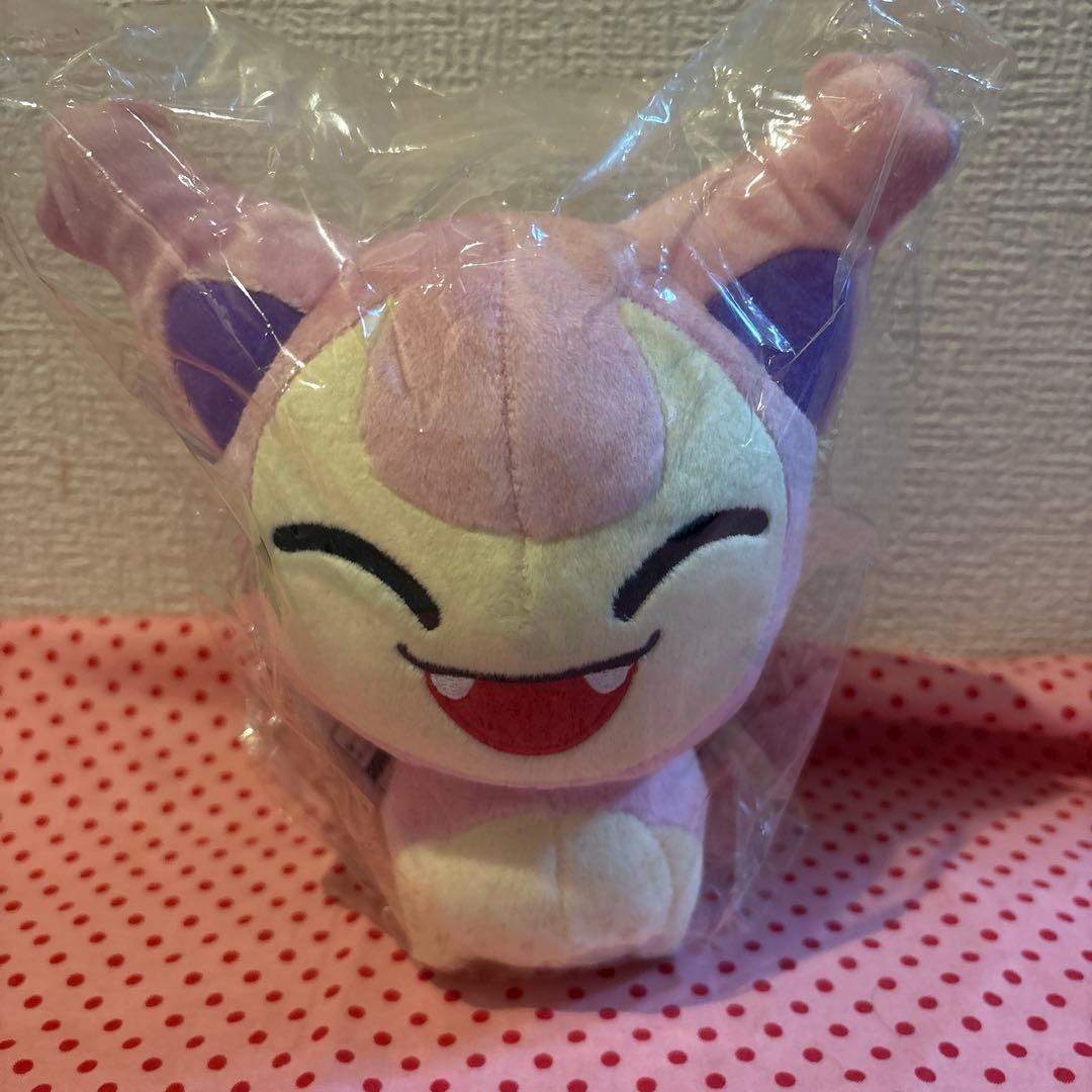 ポケモンセンター限定　スーパーひみつきち　エネコドール　タグ付き　未使用品