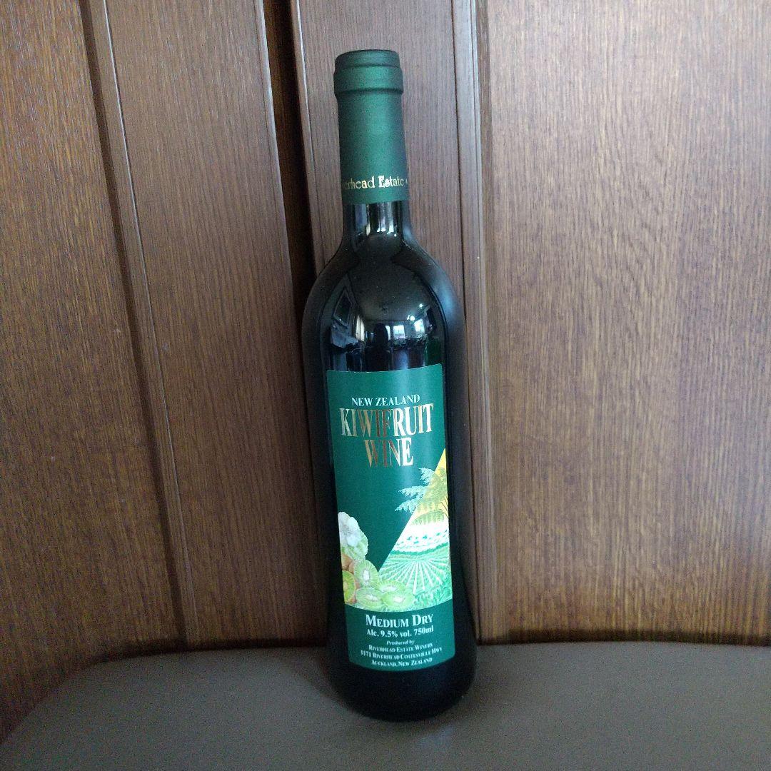 ニュージーランド、キウイフルーツワイン 、希少、1990年