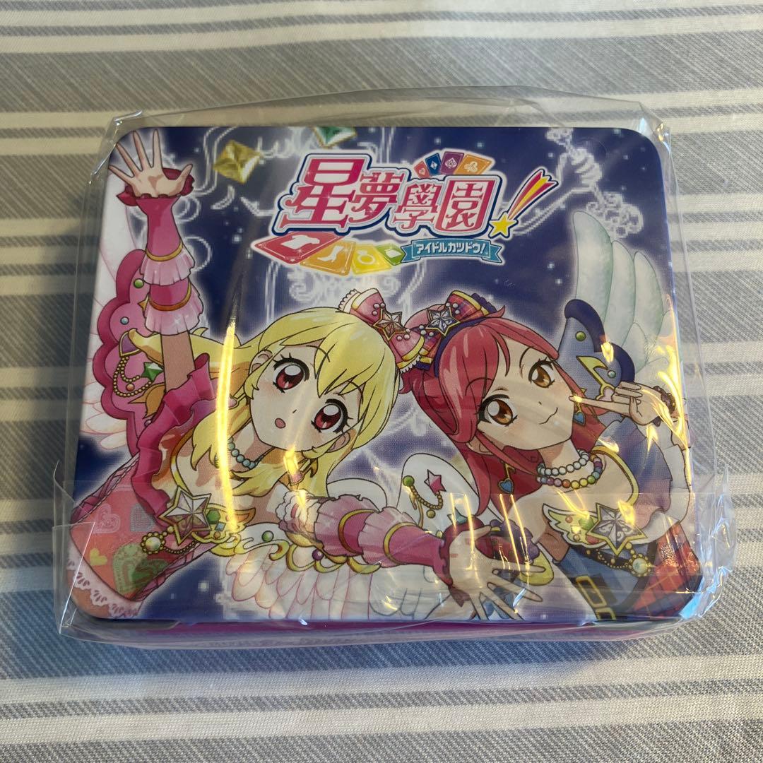 アイカツ！　海外版　缶ケース（2Wings/WM）