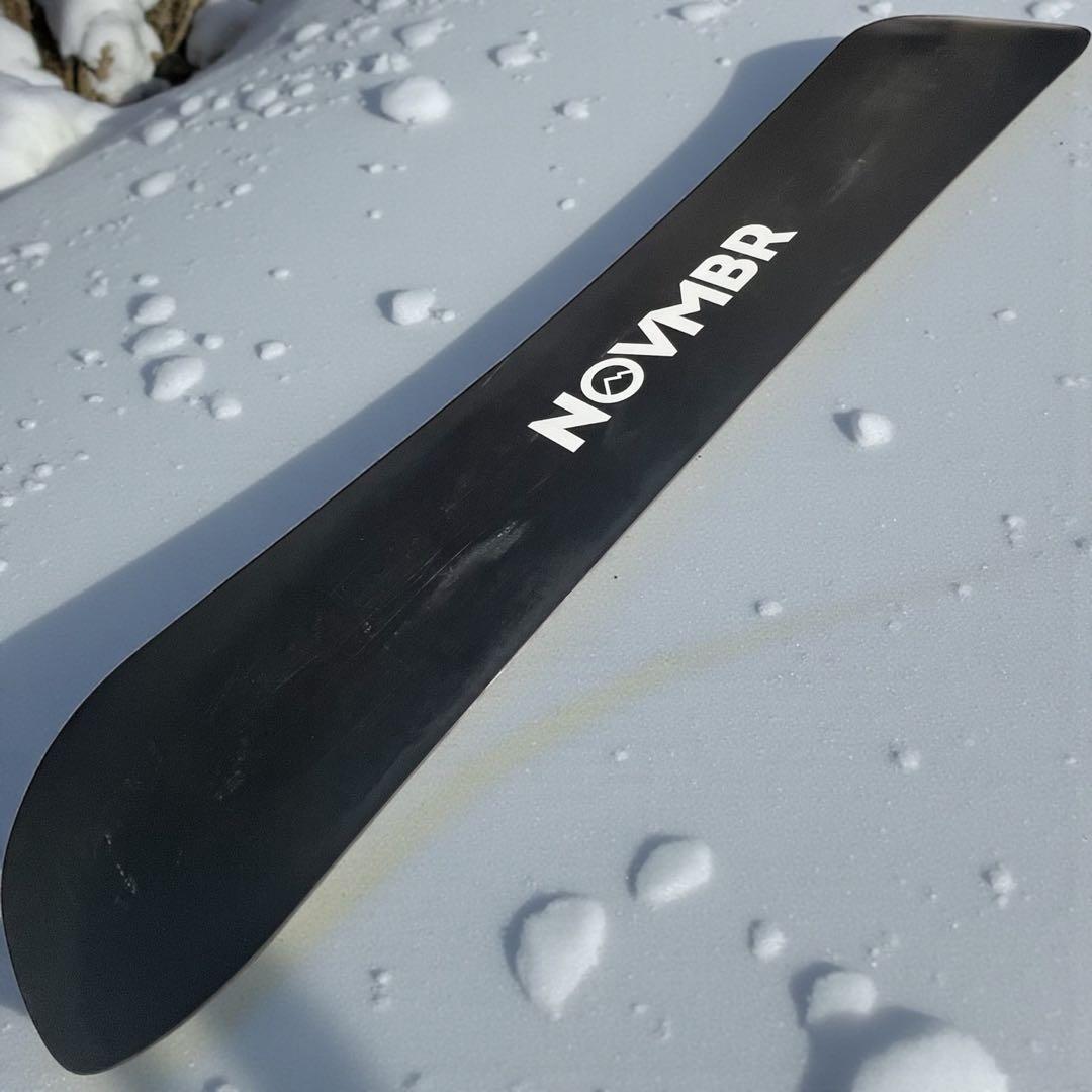 【良品】 NOVEMBER KD 136 ジュニア　キッズ　スノーボード