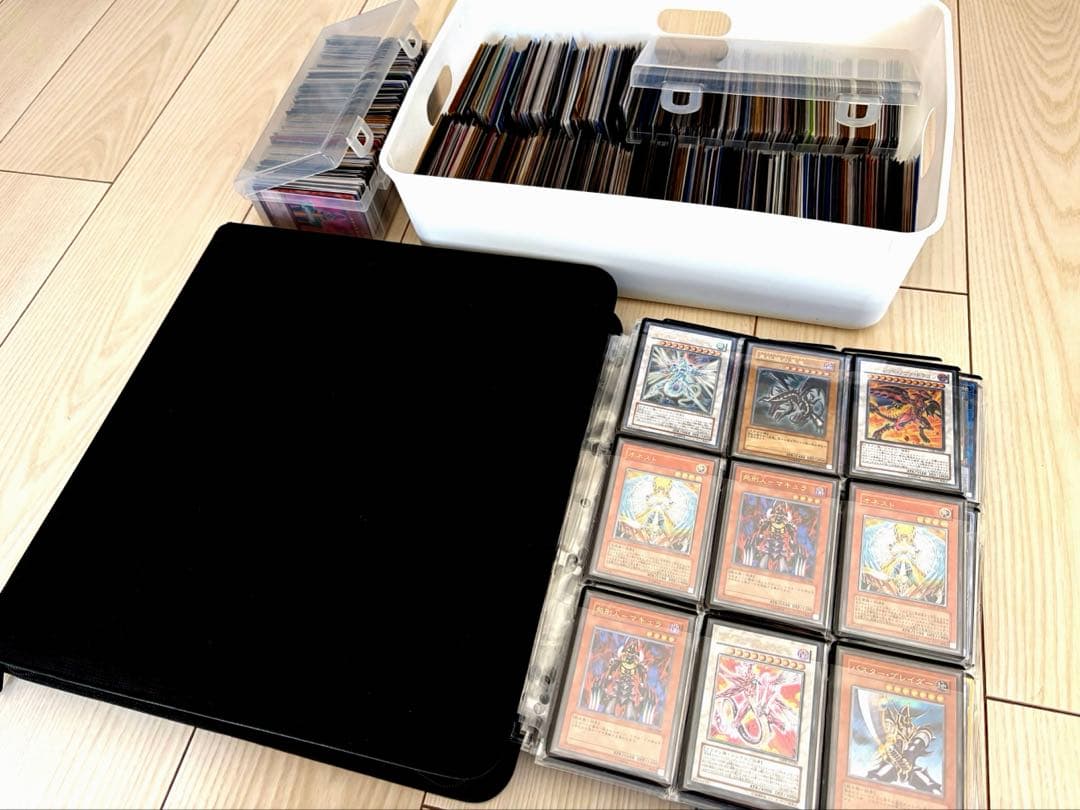 2000枚超！遊戯王カード　引退品　レリーフ多数