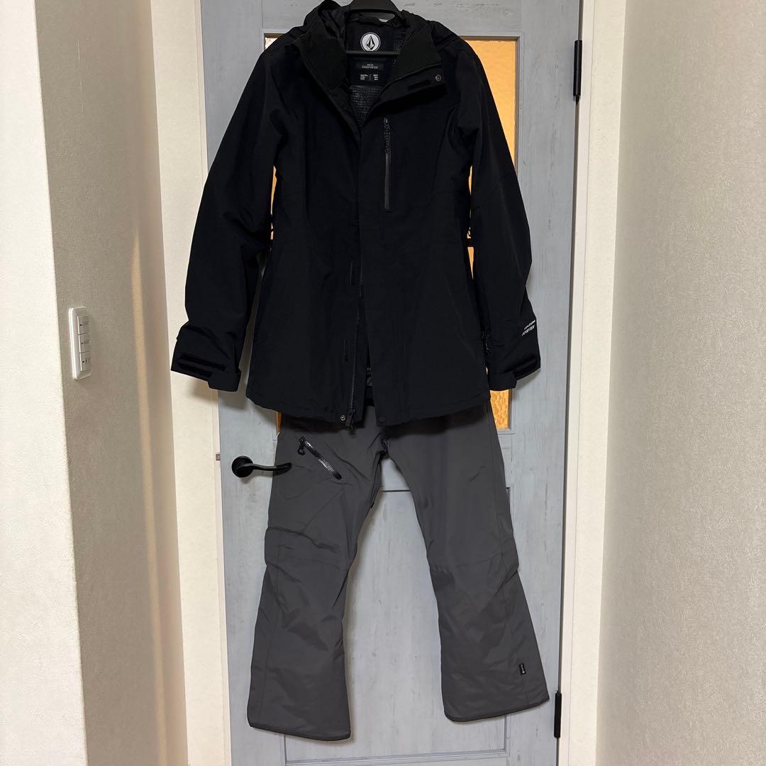 VOLCOM GORE-TEX スノーボードウェア ウェアM パンツS