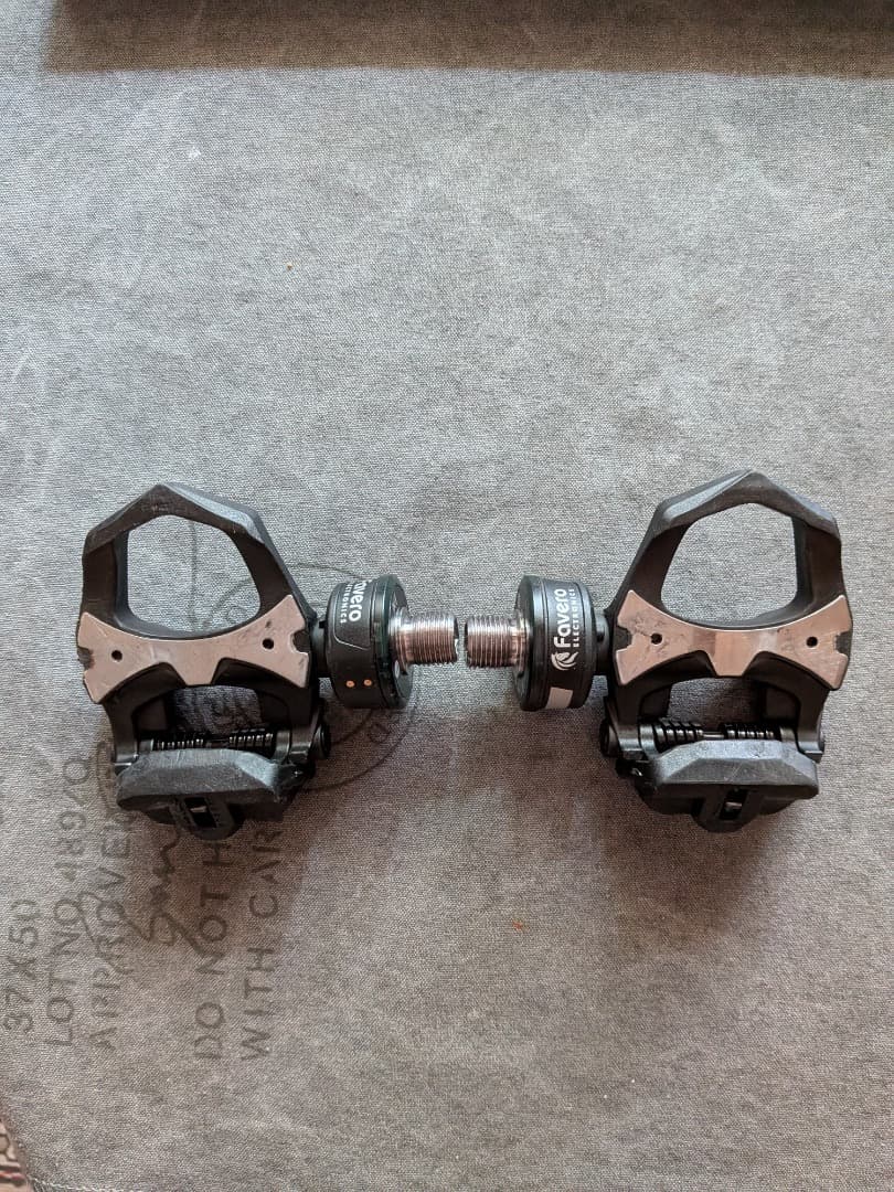 Assioma Favelo Duo ロードバイクパワーメーター