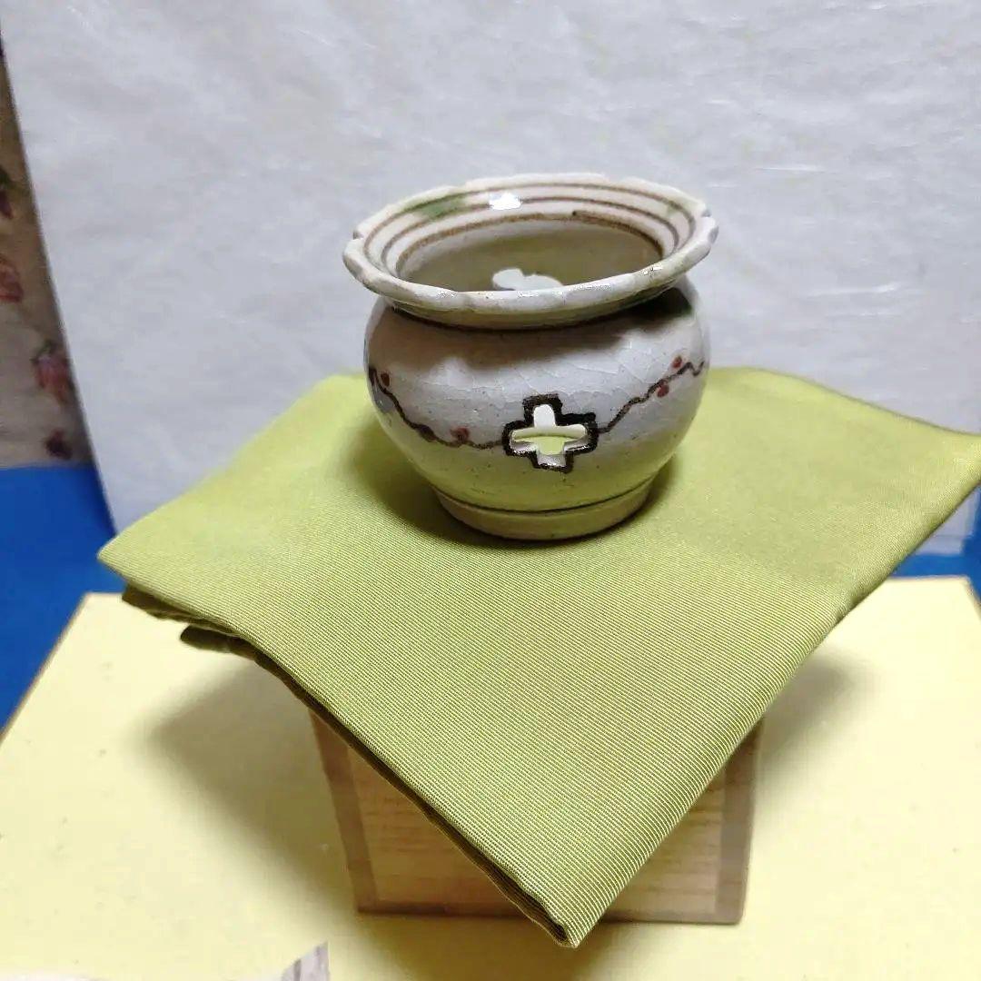 茶道具、蓋置、弥七田織部、加藤光右衛門作、はな3番