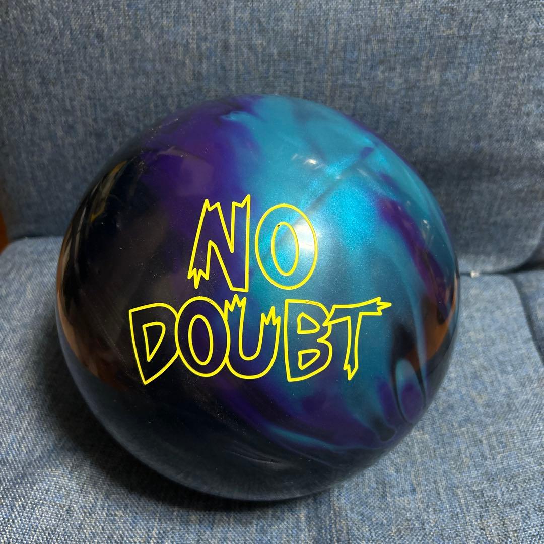 ノーダウト(ボウリングボール)