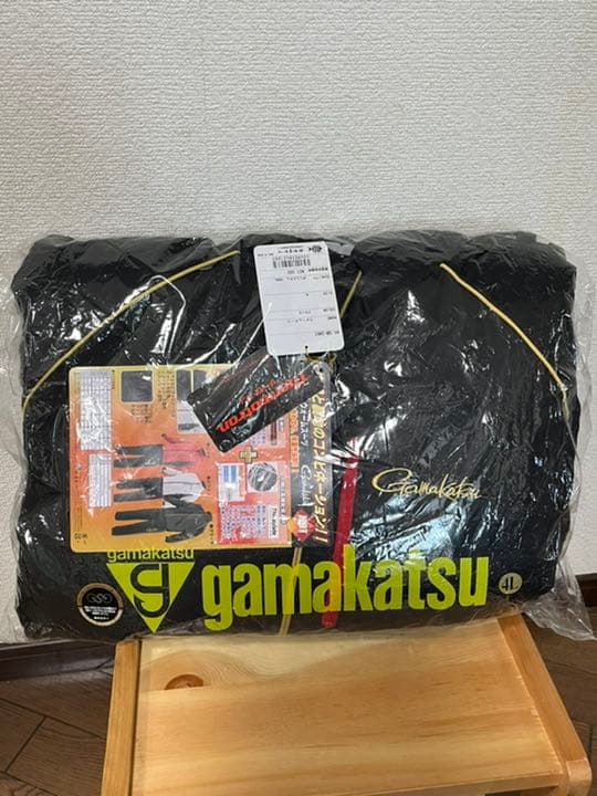 【新品】がまかつ　ウォームスーツ4L ブラック