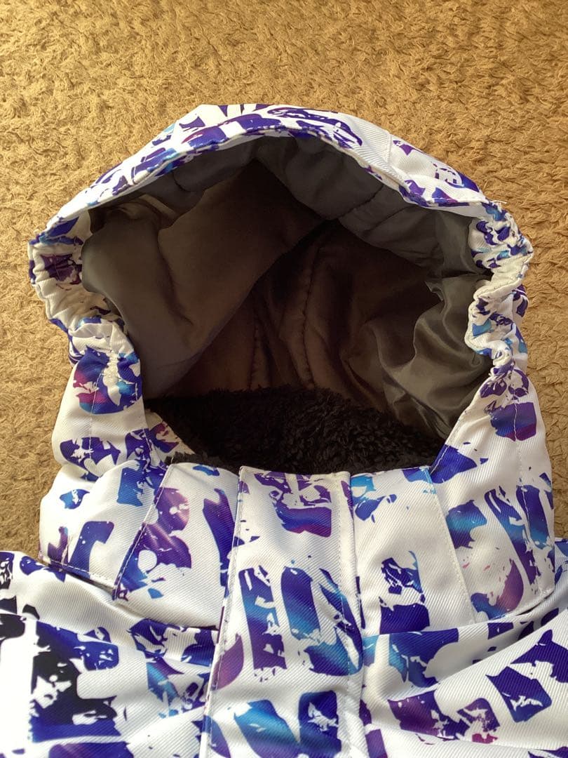 新品130 cosby スキーウェアスノボウェア