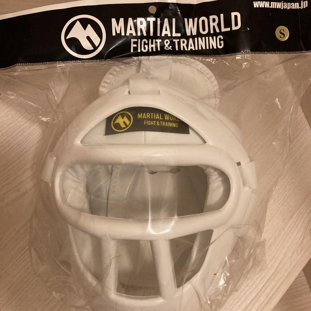 フェイスガード