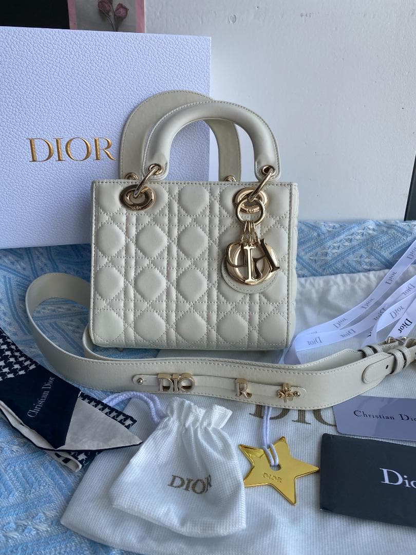 ホワイト ディオール スモールショルダーバッグ 箱付