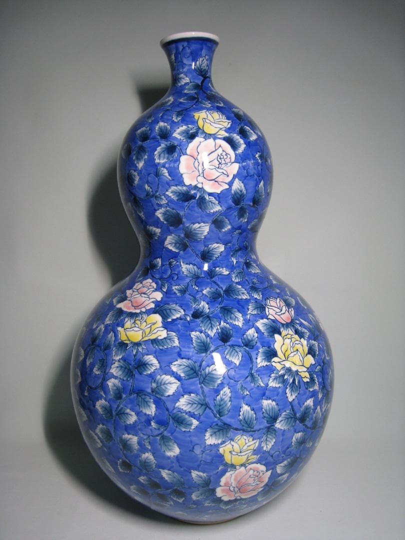 伊万里焼【色絵薔薇唐草文花瓶】森正洋（まさひろ作）高さ約46㎝