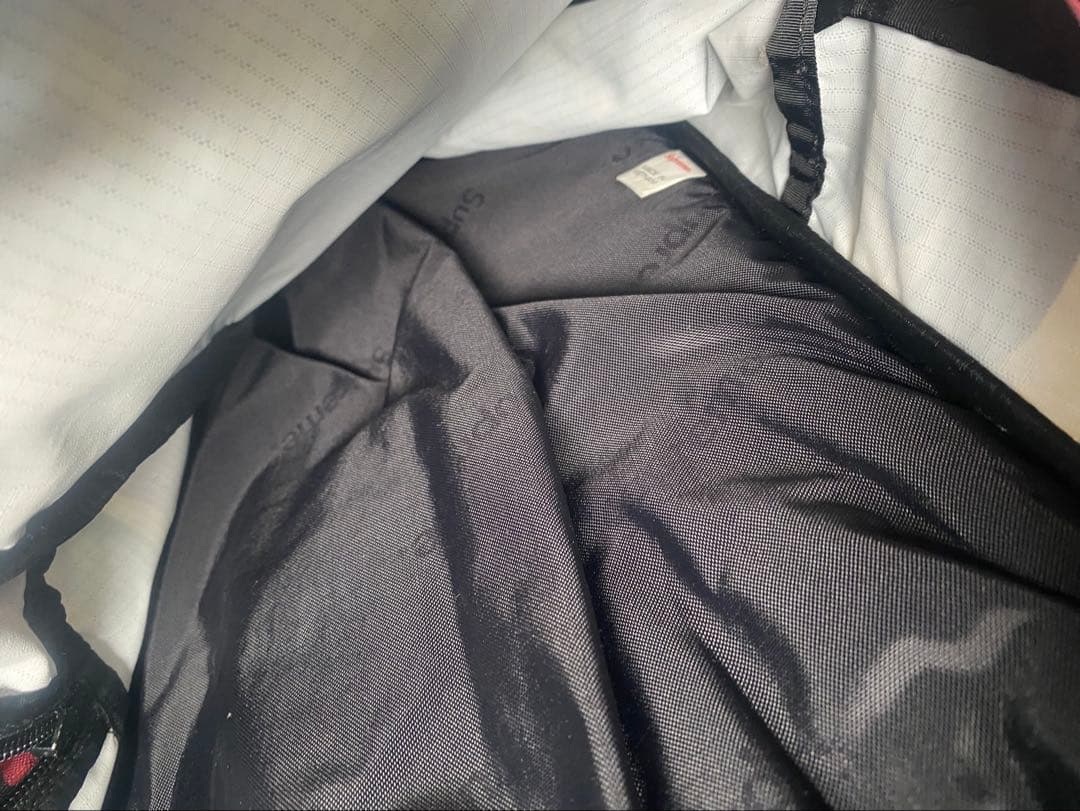 Supremeシュプリーム21ss バックパック　レッドカモ　中古品