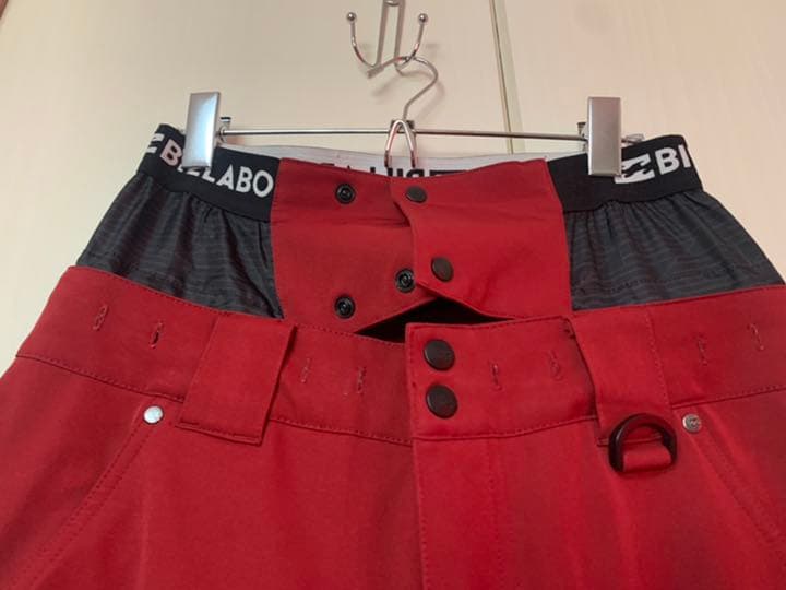 BILLABONG スノボパンツ　ストレッチ　美品！！