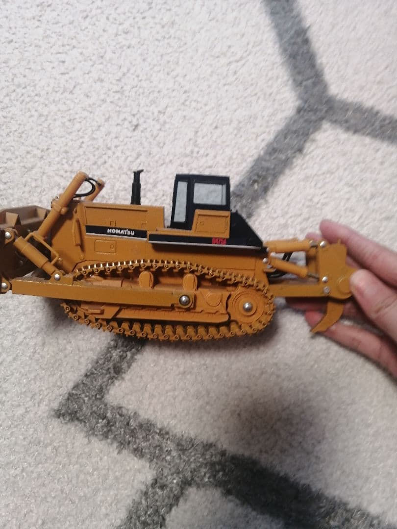 ホイールローダー 1/50 スケール