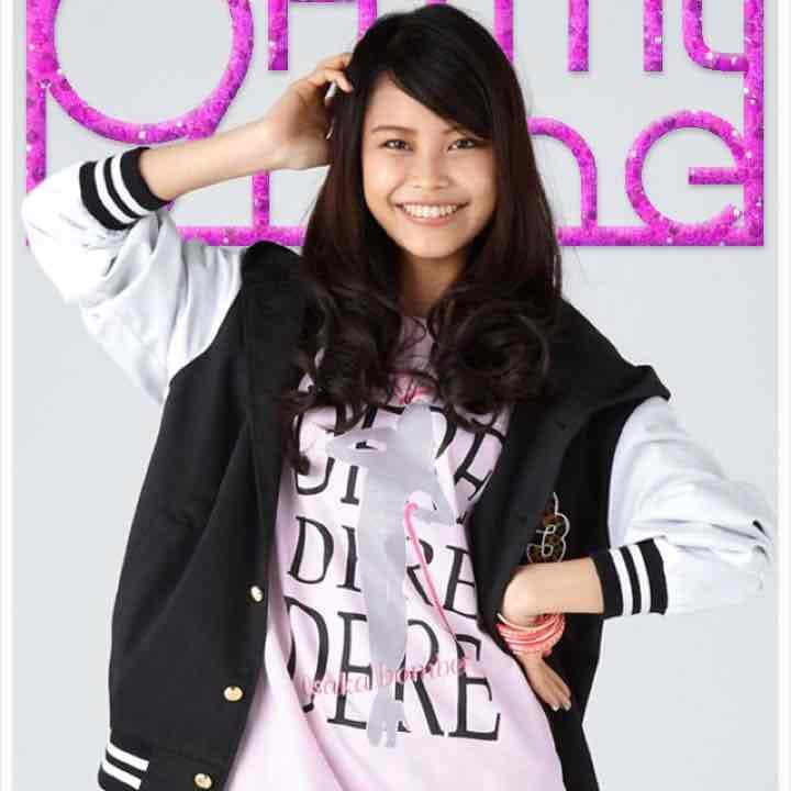 9nine×html コラボTシャツ